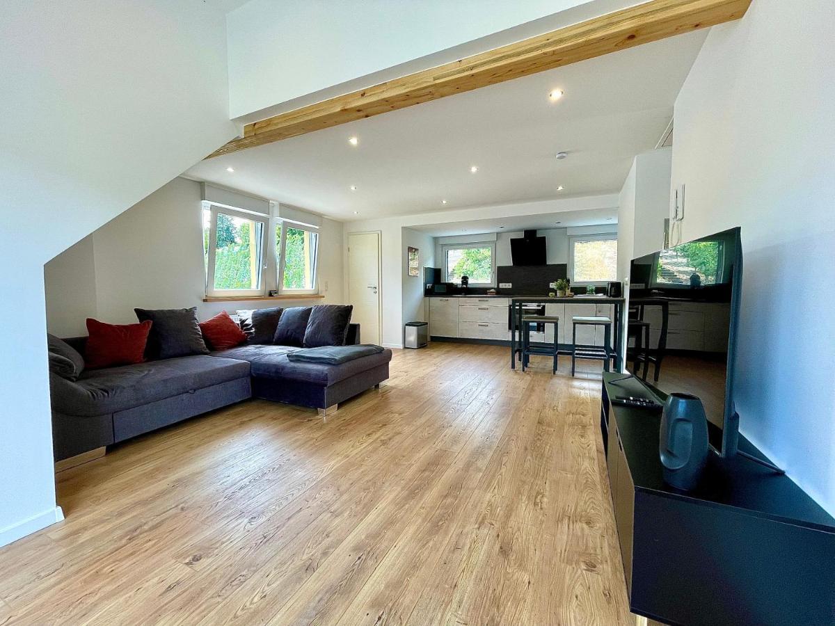 Sky Apartment, Blick Zur Mosel, Grosser Balkon, Kaffeemaschine, Smart Tv Zell an der Mosel Dış mekan fotoğraf