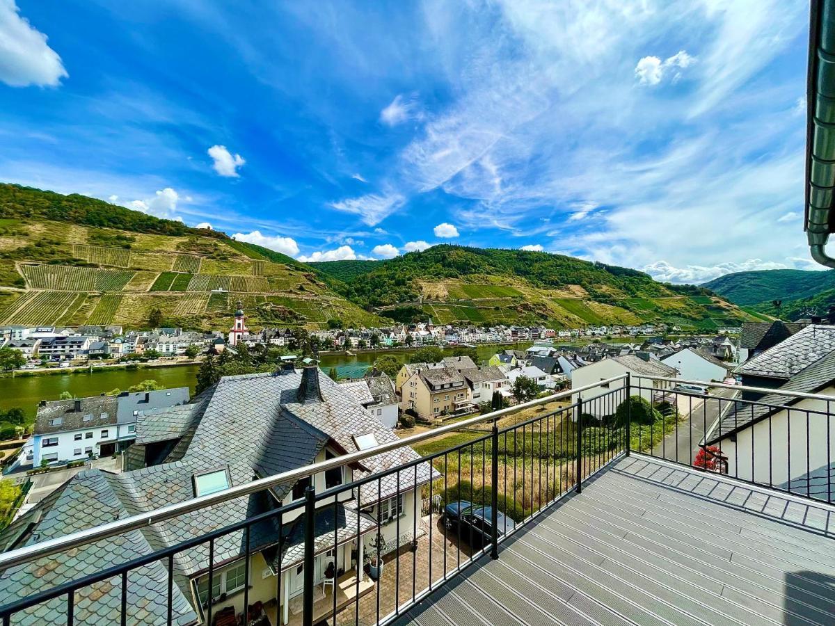 Sky Apartment, Blick Zur Mosel, Grosser Balkon, Kaffeemaschine, Smart Tv Zell an der Mosel Dış mekan fotoğraf